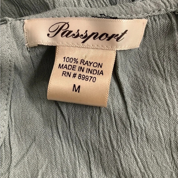 Passport 100% Rayon Flowy Top (Preowned) - Picture 5 of 5